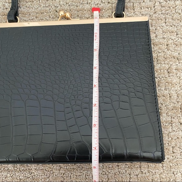 Faux Black Croc Crossbody Purse - Picture 7 of 8